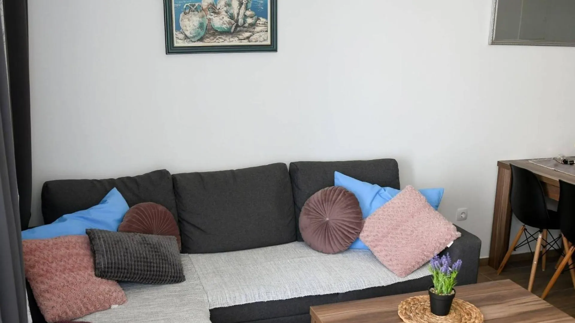 Stylish Okrug Gornji Apartment With Terrace And Patio Trogir Croatia